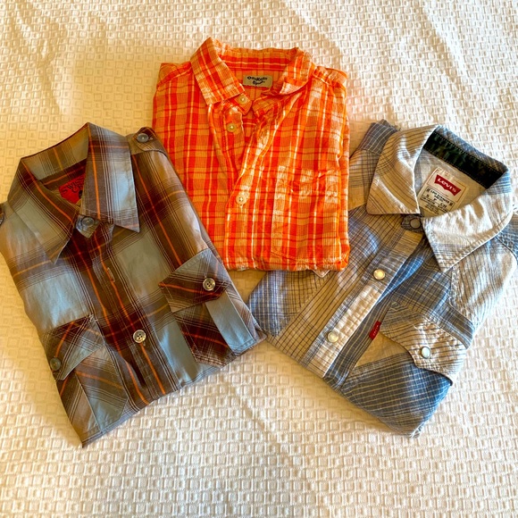 2/$30 - Boys Shirts (Set of 3) - Picture 2 of 12